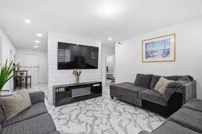 301 SW 36th Ave, Miami, FL 33135 - Photo 24