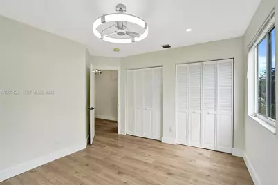 8741 SW 10th St, Pembroke Pines, FL 33025 - Photo 28