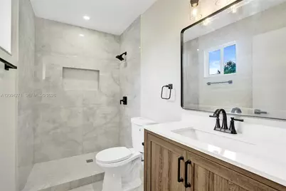 8741 SW 10th St, Pembroke Pines, FL 33025 - Photo 24
