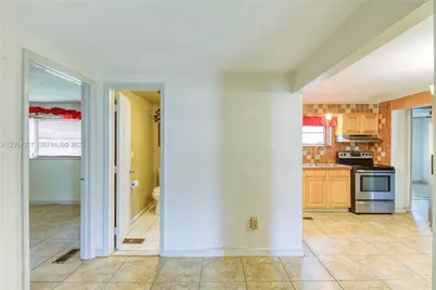 625 Columbus Pkwy, Hollywood, FL 33021 - Photo 12