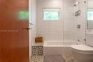 523 NE 68th St, Miami, FL 33138 - Photo 34