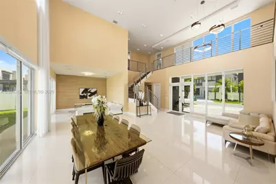 7525 NW 103rd Pl, Doral, FL 33178 - Photo 10