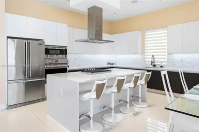 7525 NW 103rd Pl, Doral, FL 33178 - Photo 20