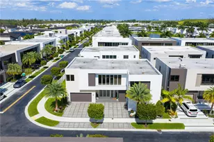 7525 NW 103rd Pl, Doral, FL 33178 - Photo 2