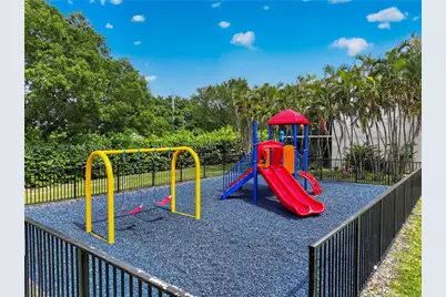 889 Hamilton Dr #889E, Homestead, FL 33034 - Photo 46
