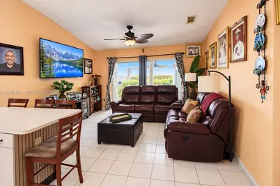 2421 SW 142nd Pl, Miami, FL 33175 - Photo 20