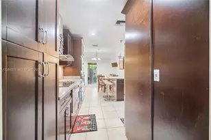 19901 Highland Lakes Blvd, Miami, FL 33179 - Photo 22