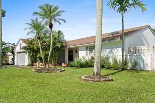1061 Cedar Creek Way, Davie, FL 33325 - Photo 6