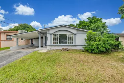 2637 Nassau Dr, Miramar, FL 33023 - Photo 2