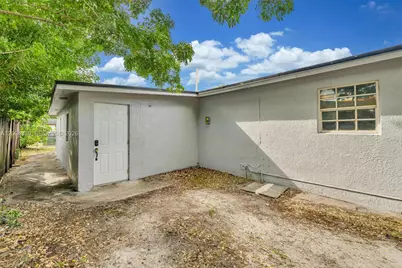 2637 Nassau Dr, Miramar, FL 33023 - Photo 38