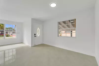 2637 Nassau Dr, Miramar, FL 33023 - Photo 6