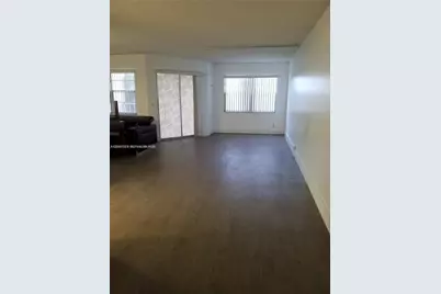 1000 SW 128th Ter #303V, Pembroke Pines, FL 33027 - Photo 2