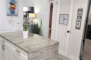 8891 Sunrise Lakes Blvd, Sunrise, FL 33322 - Photo 12