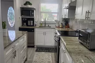 8891 Sunrise Lakes Blvd, Sunrise, FL 33322 - Photo 6