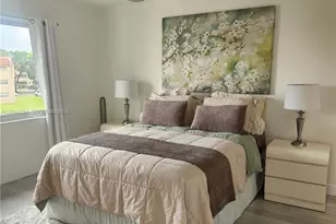 8891 Sunrise Lakes Blvd, Sunrise, FL 33322 - Photo 22