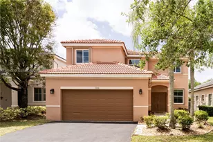 1306 Banyan Way, Weston, FL 33327 - Photo 2