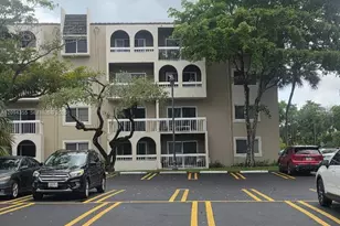 7707 Camino Real, Miami, FL 33143 - Photo 2