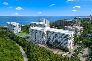 155 Ocean Ln Dr, Key Biscayne, FL 33149 - Photo 60