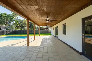 14515 Mahogany Ct, Miami Lakes, FL 33014 - Photo 32
