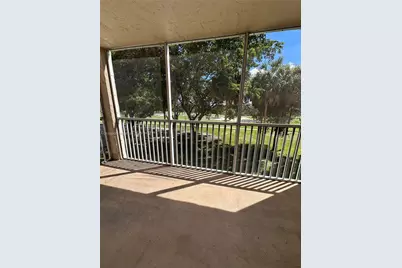 250 Jacaranda Dr #305, Plantation, FL 33324 - Photo 14