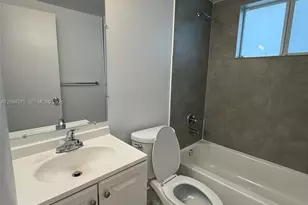 749 NW 60th St, Miami, FL 33127 - Photo 16