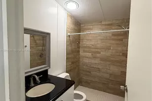 19800 SW 180th Ave, Miami, FL 33187 - Photo 4