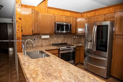 1060 NW 110th Ln #1060, Coral Springs, FL 33071 - Photo 6