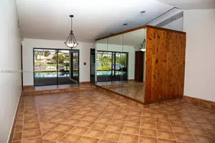 1060 NW 110th Ln, Coral Springs, FL 33071 - Photo 10
