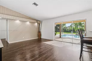 653 NW 100th Ln, Coral Springs, FL 33071 - Photo 14