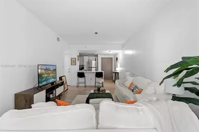 185 SE 14th Ter #1402, Miami, FL 33131 - Photo 4