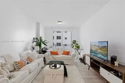 185 SE 14th Ter #1402, Miami, FL 33131 - Photo 2