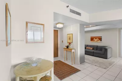 20281 E Country Club Dr #403, Aventura, FL 33180 - Photo 30