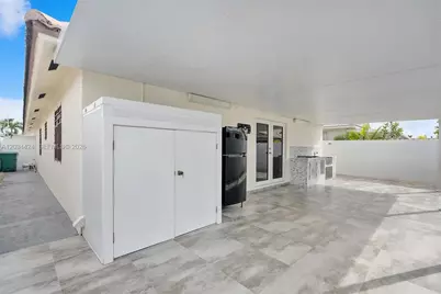 10124 NW 127th Ter, Hialeah Gardens, FL 33018 - Photo 32