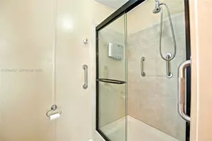 3054 Lakeshore Dr, Dania Beach, FL 33312 - Photo 24