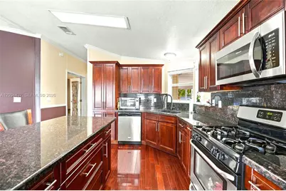 3054 Lakeshore Dr, Dania Beach, FL 33312 - Photo 8