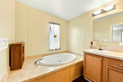 3054 Lakeshore Dr, Dania Beach, FL 33312 - Photo 26