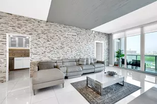 100 Bayview Dr, Sunny Isles Beach, FL 33160 - Photo 4