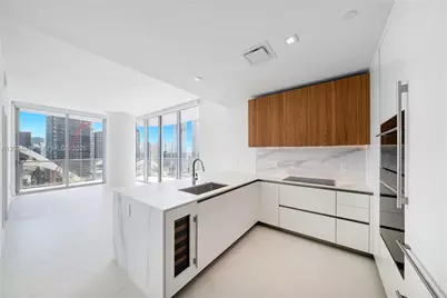 1400 Biscayne Blvd #2502, Miami, FL 33132 - Photo 4