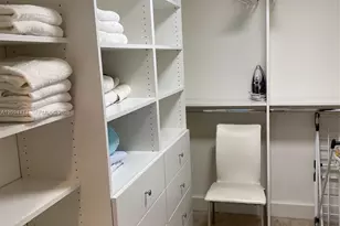 253 NE 2nd St, Miami, FL 33132 - Photo 10
