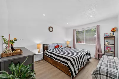 460 NE 211th Ter, Miami, FL 33179 - Photo 12