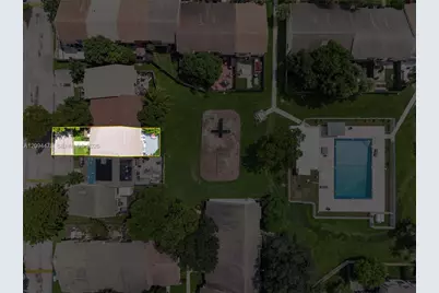 460 NE 211th Ter, Miami, FL 33179 - Photo 26