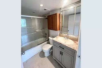 10733 Cleary Blvd #112, Plantation, FL 33324 - Photo 2