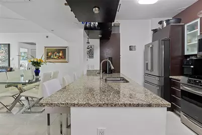 951 Brickell Ave #605, Miami, FL 33131 - Photo 8