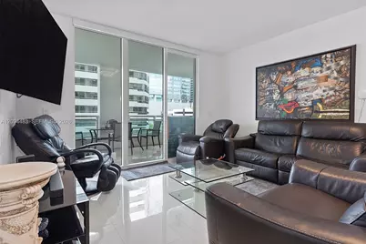951 Brickell Ave #605, Miami, FL 33131 - Photo 6