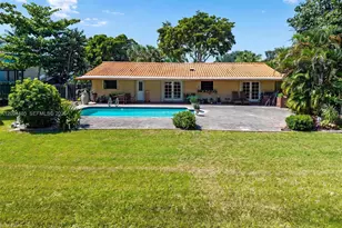20011 NE 25th Ave, Miami, FL 33180 - Photo 2