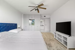16565 NE 26th Ave, North Miami Beach, FL 33160 - Photo 12