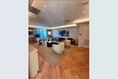 121 NE 5th St #306, Miami, FL 33132 - Photo 28