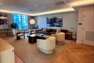 121 NE 5th St, Miami, FL 33132 - Photo 28