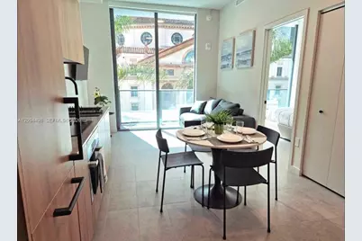 121 NE 5th St #306, Miami, FL 33132 - Photo 4
