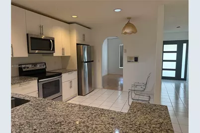 2444 Stonegate Dr, Wellington, FL 33414 - Photo 10